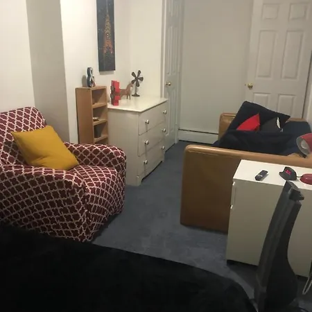 Smart Two Bedroom, Ground Floor Walk- In Apartment