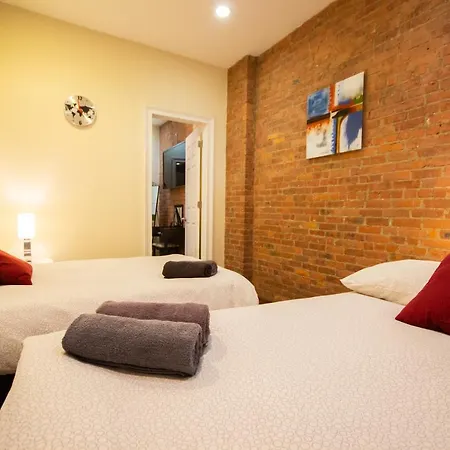 - 2 Bedroom In Midtown Apartment