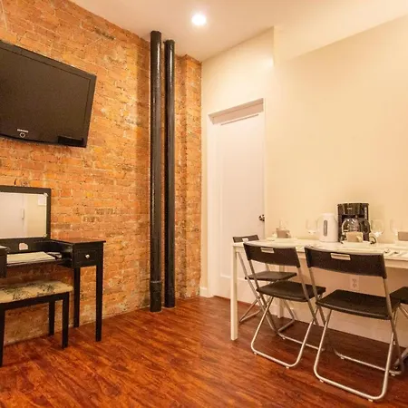 - 2 Bedroom In Midtown Apartment
