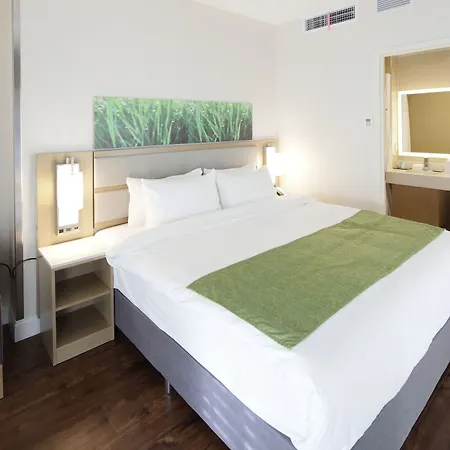 Wyndham Garden Fresh Meadows Flushing New York