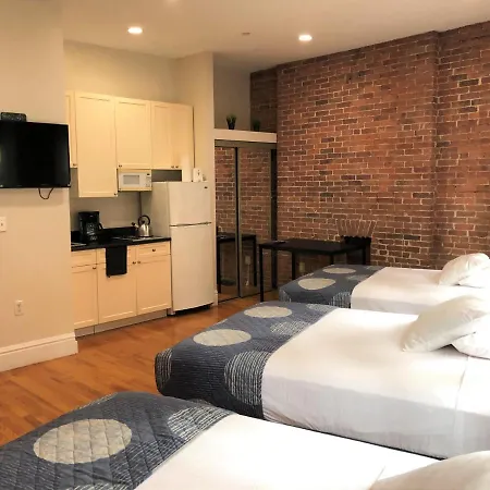 Midtown Manhattan Apartment