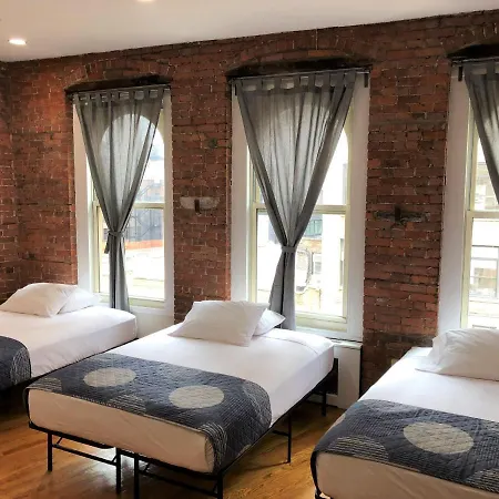 Midtown Manhattan Apartment