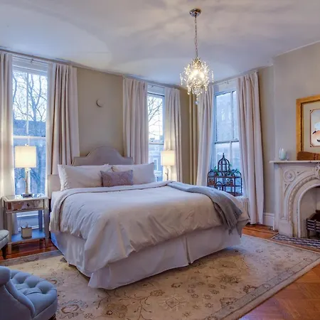 Akwaaba Mansion Bed & Breakfast New York