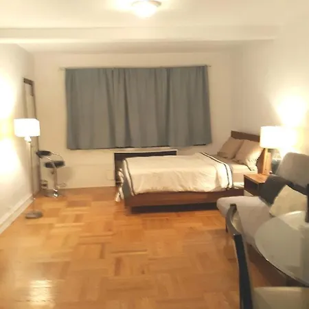 Spacious Studio In An Elevator Concierge Building Apartment New York