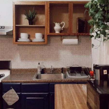 Your Nyc Base - Mins To Airport & Subway Guest house