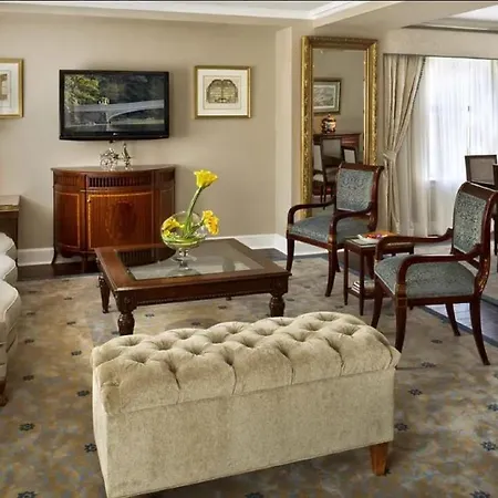 Plaza Athenee By Suiteness Hotel New York