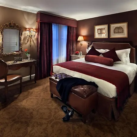 Hotel Plaza Athenee By Suiteness New York