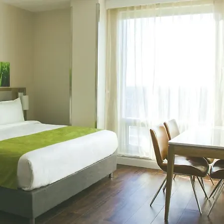 Hotel Wyndham Garden Fresh Meadows Flushing