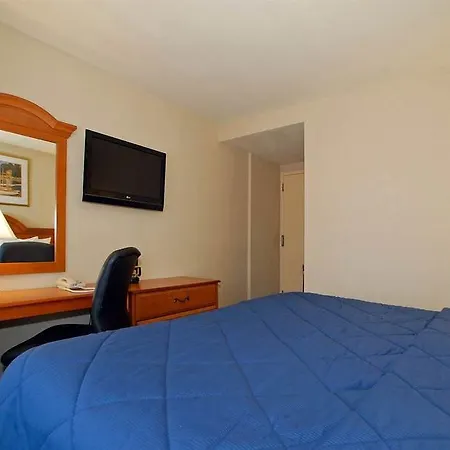 Comfort Jfk Airport 2*