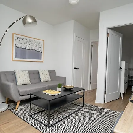 Apartment Chelsea South 30 Day Stays *
