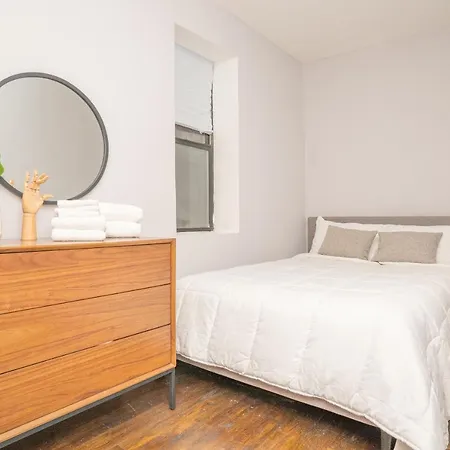 Hells Kitchen 30 Day Apartment New York