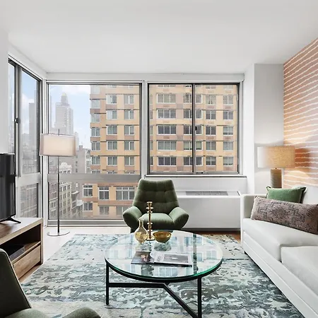 Furnished Quarters At 777 Sixth Avenue *