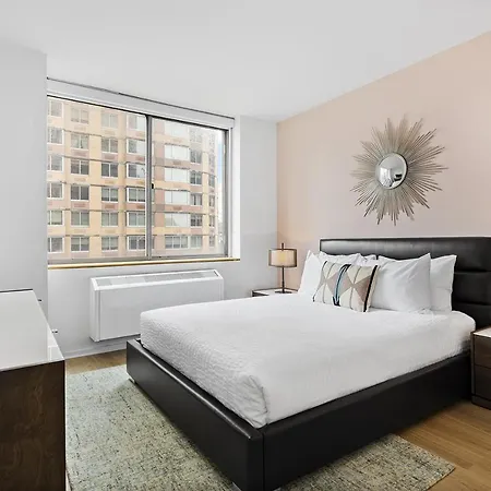 Furnished Quarters At 777 Sixth Avenue