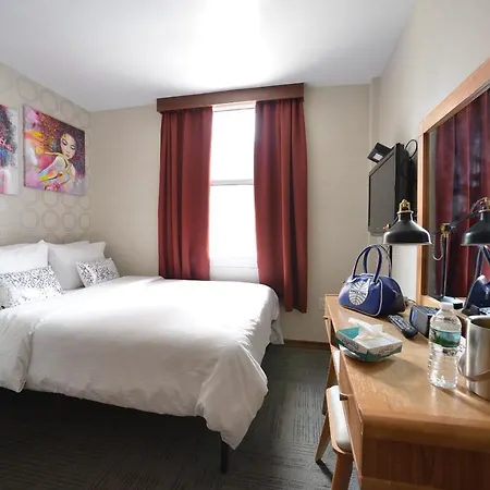 Mimosa Hotel