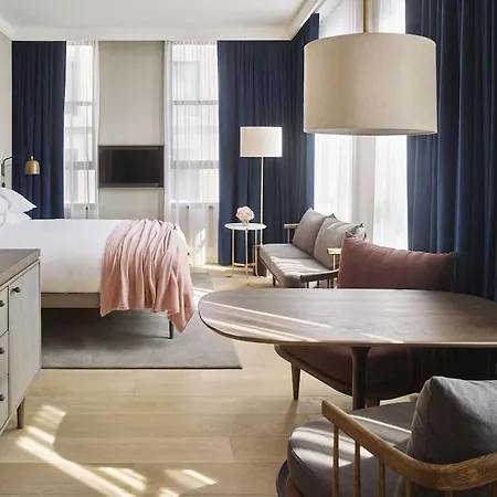 11 Howard By Suiteness 5*