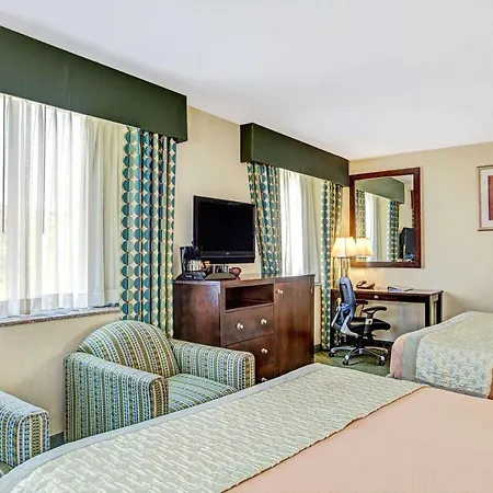 Hillcrest Near Jfk Airtrain Hotel 2*