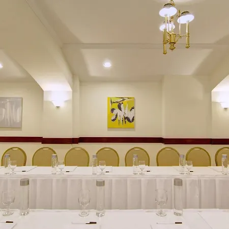 Roger Smith By Suiteness Hotel 3*