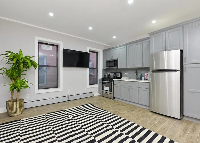 Cozy Cottage In Bronx With Good Bedrooms