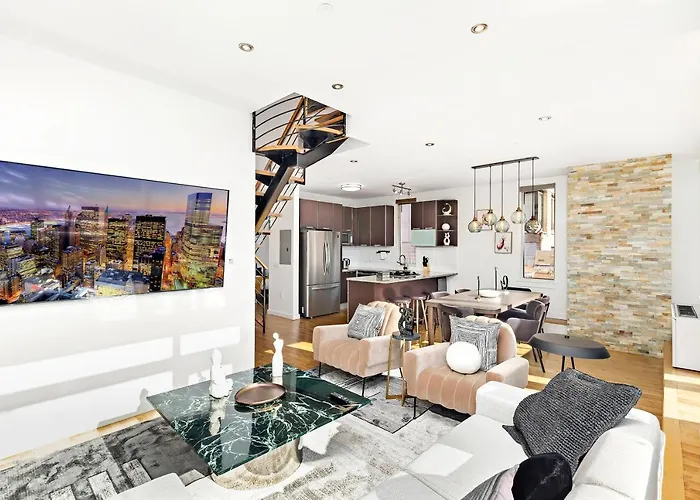 Luxurious 4 Bedroom Penthouse
