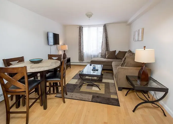 Modern And Comfy 3 Bedroom Unit