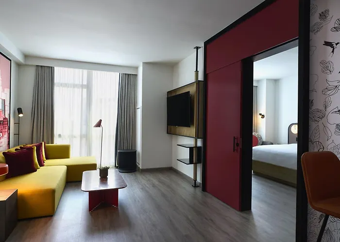 Renaissance New York Flushing Hotel At Tangram