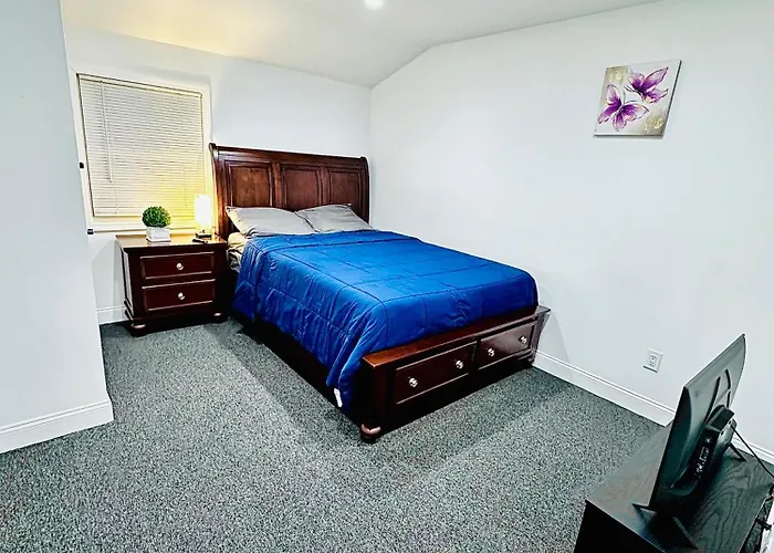 Top Class Room Near Jfk