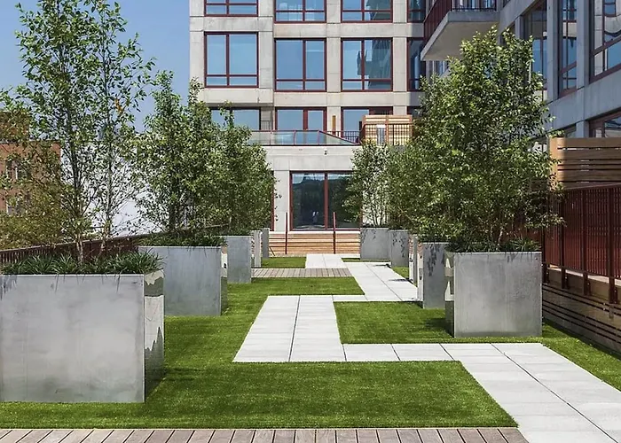 5 Mins To Midtown Central Luxury Penthouse 2B2B Duplex With Private Terrace