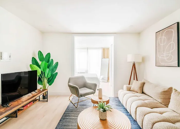 75-4C New Duplex 3Br W D Elevator Walk To C Park