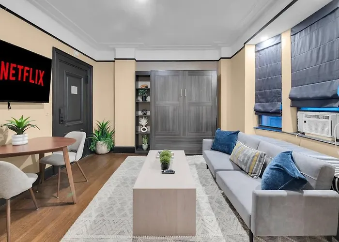Walkable Paradise Heart Of The City Apt