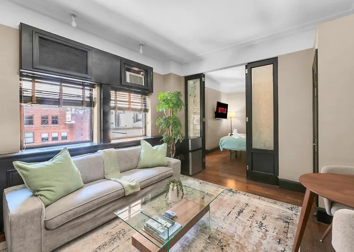 Central Nyc Apartment Walking Distance To Everywhere!