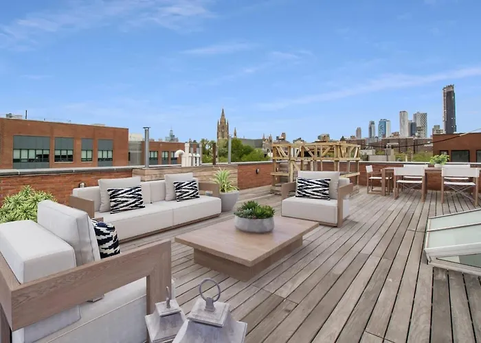 399- Luxury 6Br 5Baths Townhouse With Garage In Carroll