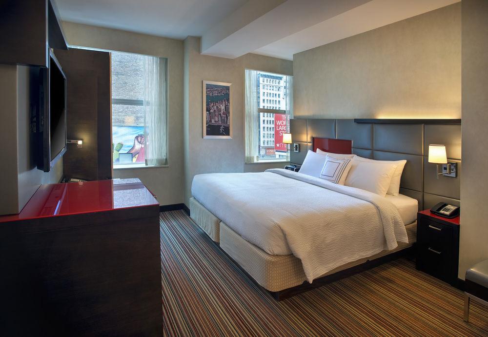 Courtyard By Marriott Manhattan/herald Square 4*