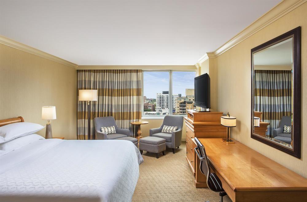 Hotel Sheraton Laguardia East 3*