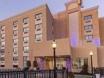 Express Laguardia Airport, An Ihg 3*