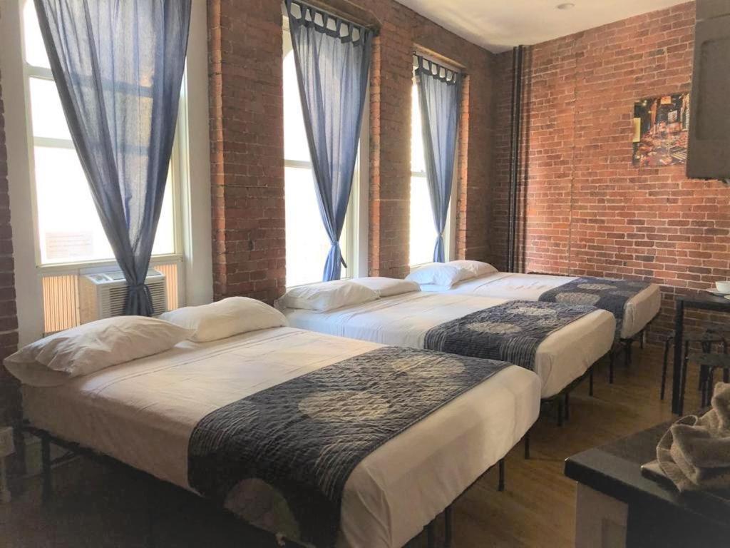 Midtown Manhattan Apartment New York