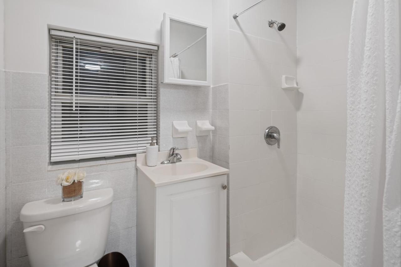 Elevate At Times Square Apartment *