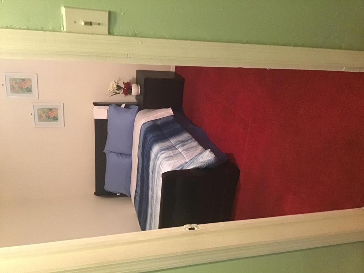 5 Min. From Jfk Guest house