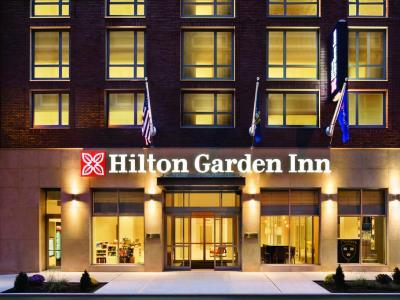 Hotel Hilton Garden Times Square South 3*