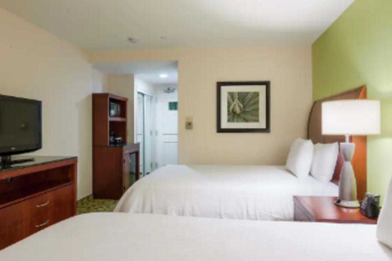 Hotel Hilton Garden Inn Queens / JFK Airport 3*