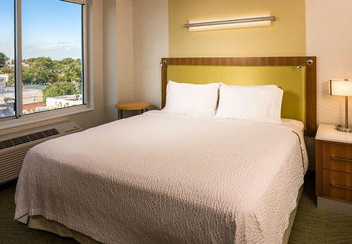 Springhill By Marriott Laguardia Airport Hotel 2*
