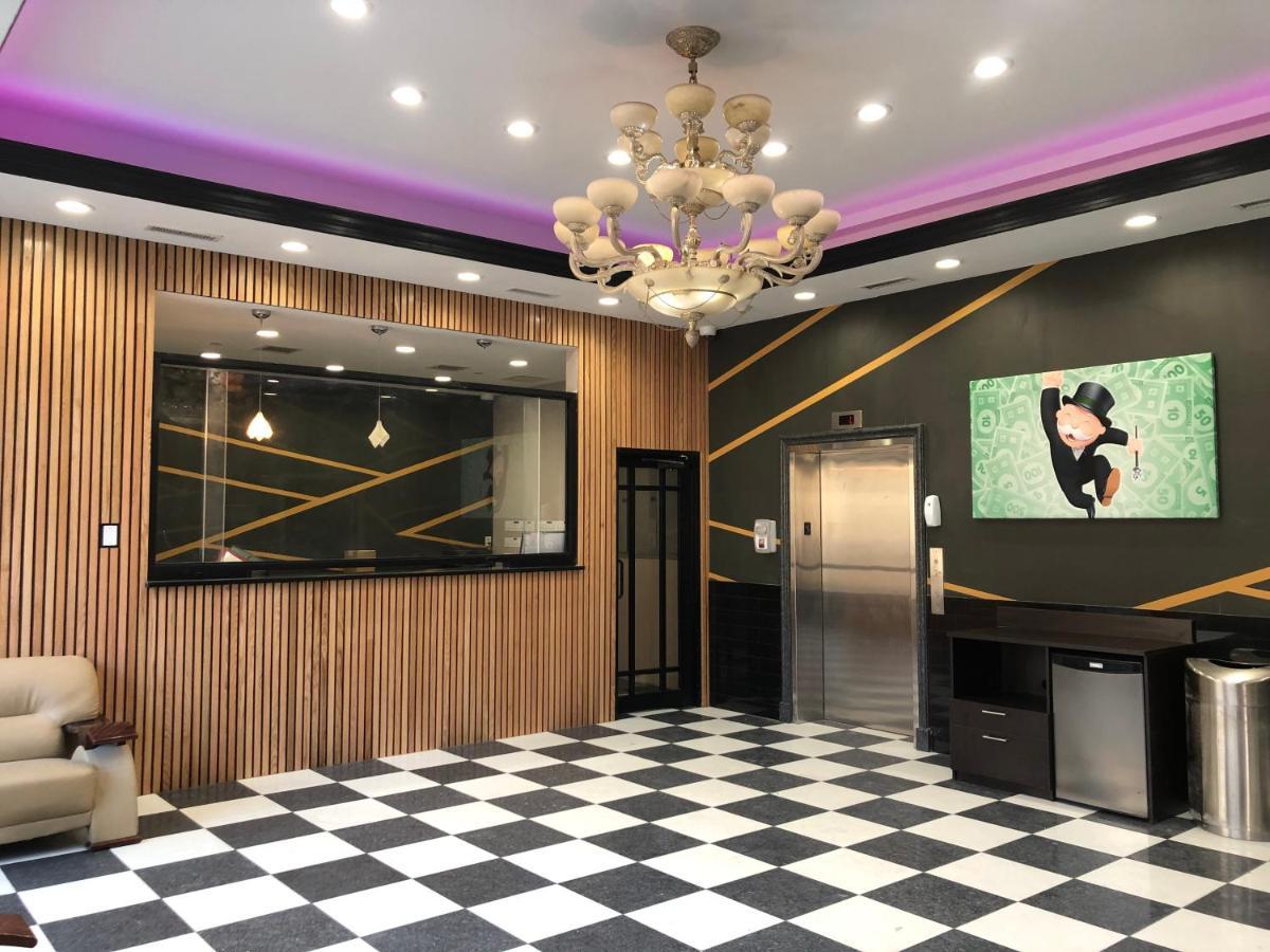 Airport Plaza Jfk Airport New York