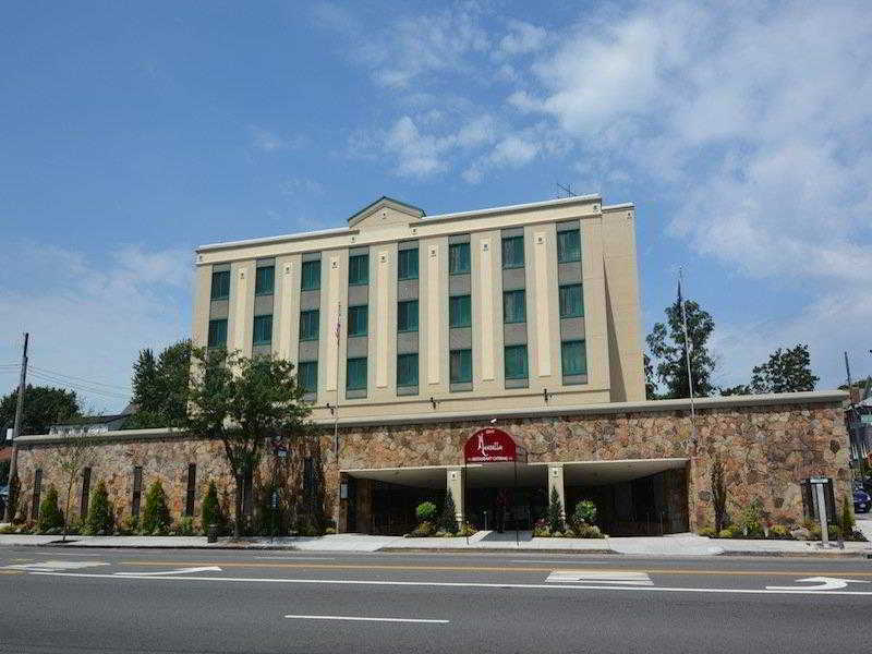 Western Queens Gold Coast Hotel 3*