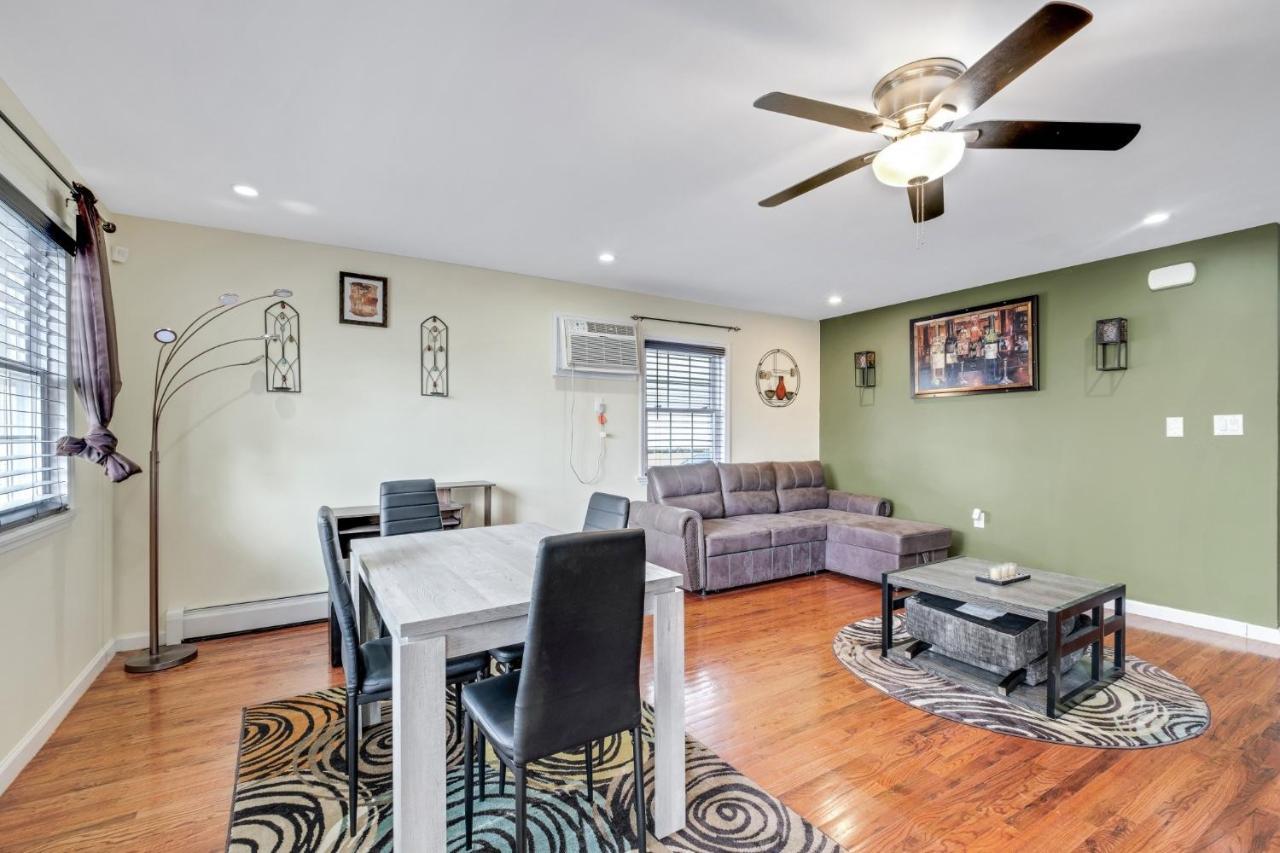 Modern Cozy 3br Just 10 Mins From Jfk!