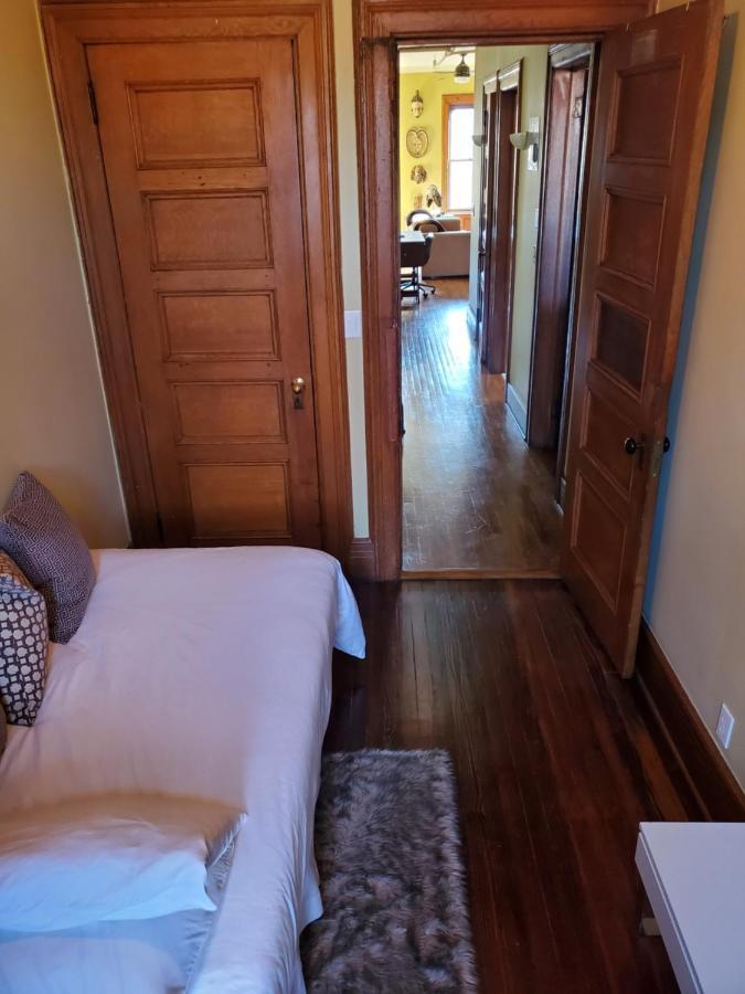 West 119th Guest Bed & Breakfast