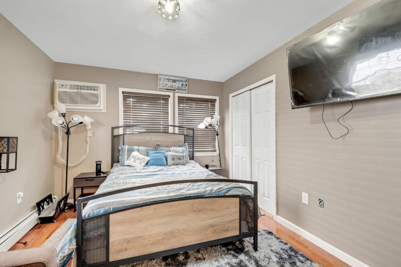 Modern Cozy 3br Just 10 Mins From Jfk!