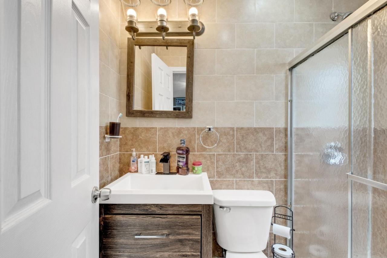 Modern Cozy 3br Just 10 Mins From Jfk! Hébergement de vacances