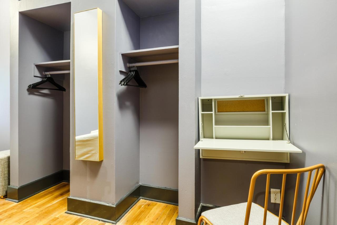 Lamartine Chelsea Hostel *