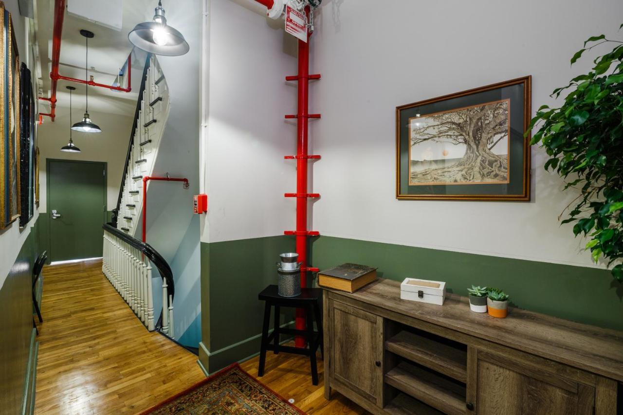 Lamartine Chelsea Hostel *