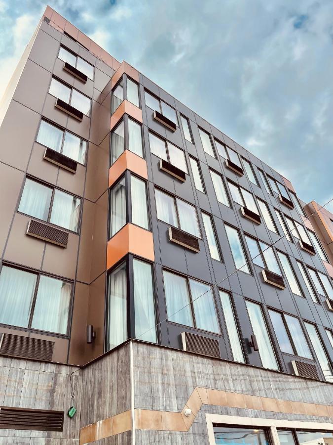 Capital Long Island Hotel 4*