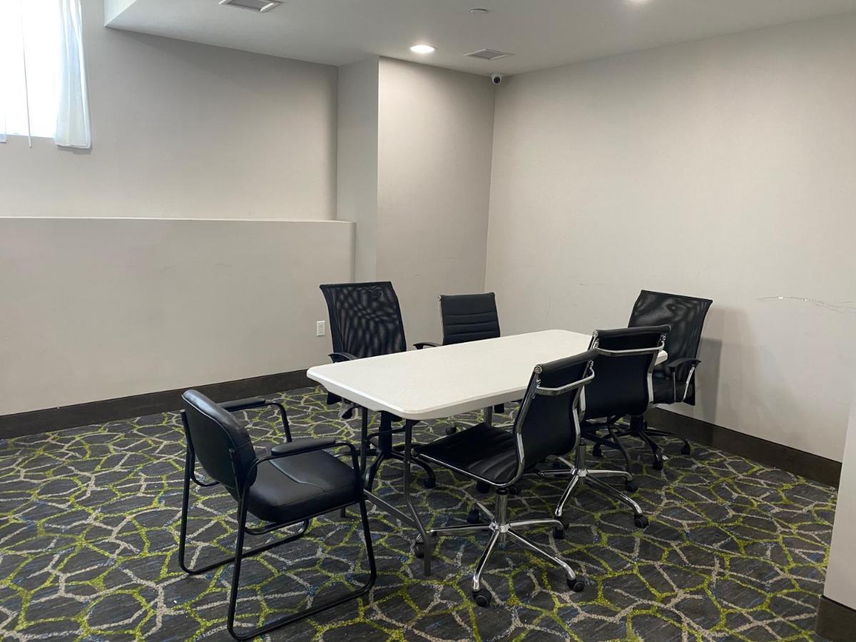 Jfk Rockaways Hotel New York